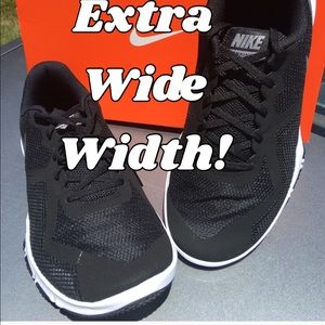 extra wide nike basketball shoes